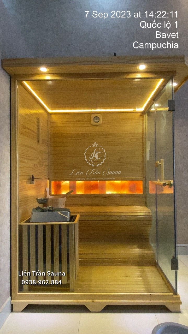 Lắp đặt, bàn giao Phòng xông hơi gỗ thông Mỹ ( 1.4m x 1.2m x 2m) cho khách hàng ở Campuchia
