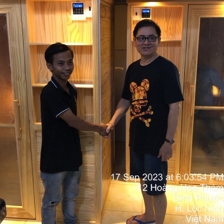 HOÀN THIỆN, BÀN GIAO 2 PHÒNG XÔNG HƠI GỖ THÔNG MỸ (1.2m x 1.2m x 2m) CHO ANH HẢI Ở TỈNH BÌNH PHƯỚC