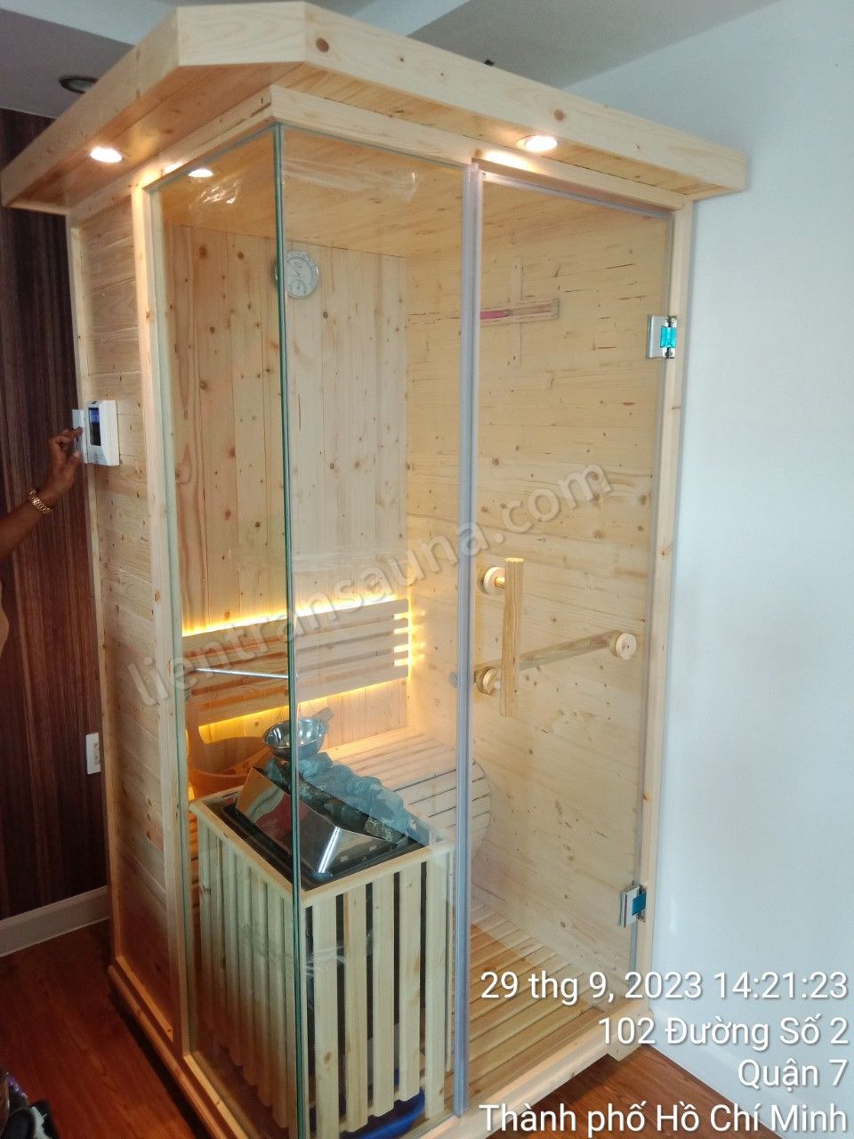 BÀN GIAO PHÒNG XÔNG HƠI MINI CHO CHỊ THƯ Ở QUẬN 7, TP.HCM